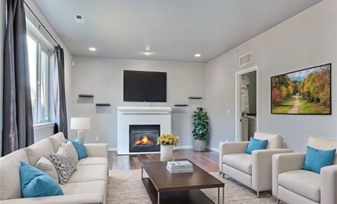 Building Photo - 14420 99th Ave SE