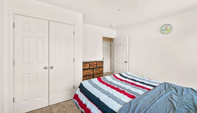 Building Photo - 8059 Gabriels Ct