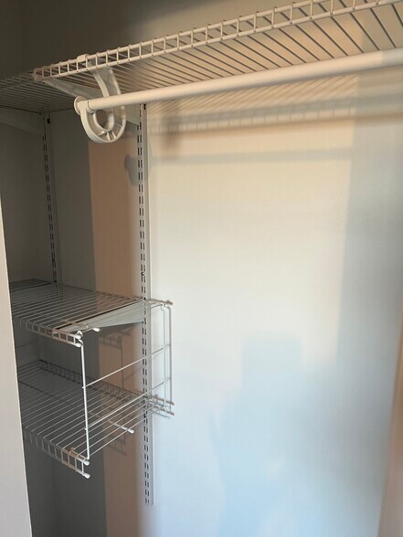 Building Photo - 1916 Beech St