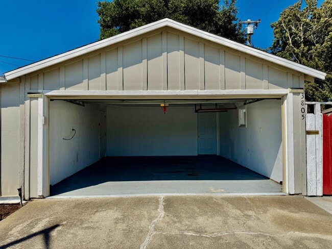 Building Photo - 3801 Pacific Blvd
