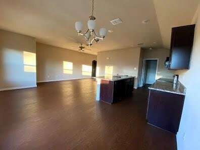 Building Photo - 2853 Mesquite Rd