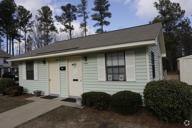 Building Photo - Williamston Townhouses