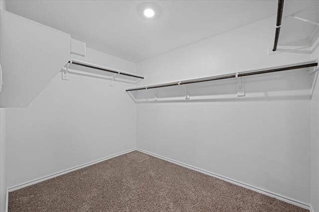 Building Photo - 217 Redbarn Ln