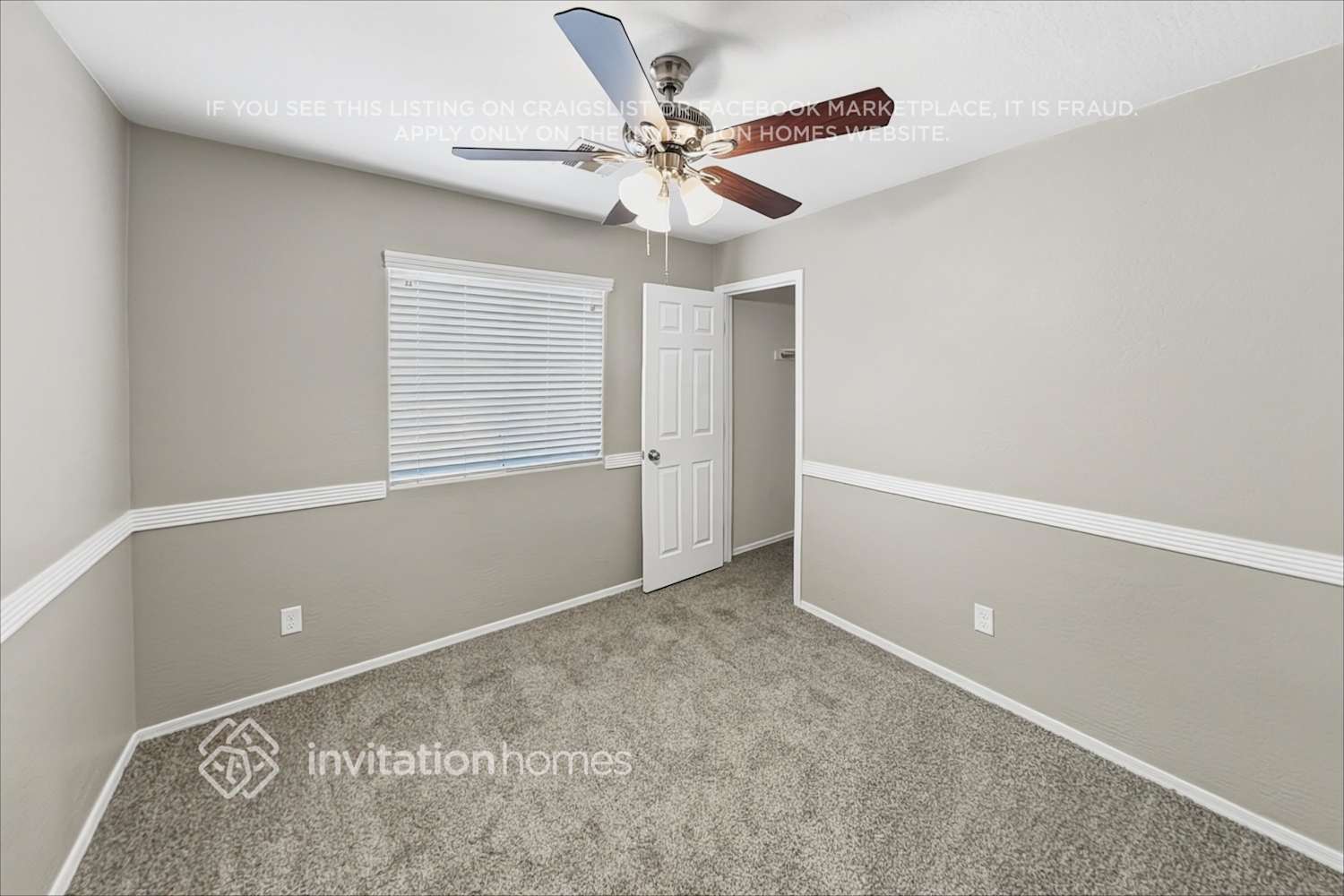Building Photo - 1425 E Lakeview Dr