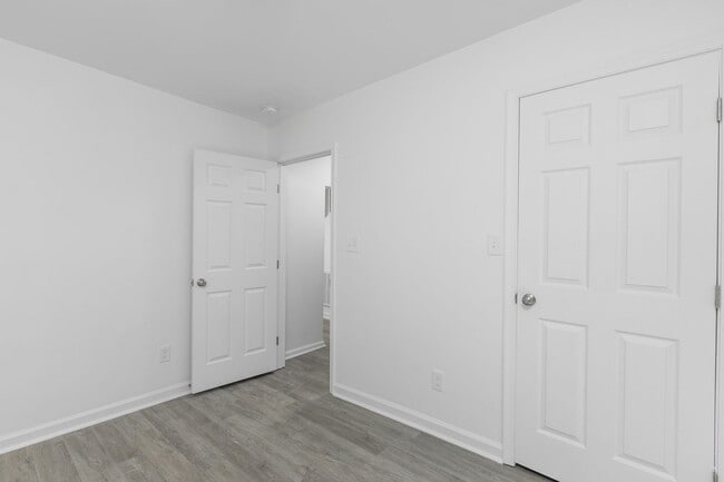 Building Photo - Spacious 4-Bedroom Home with Modern Upgrades Throughout