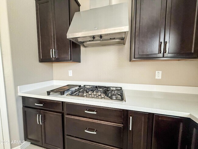 Building Photo - 4711 E Daley Ln