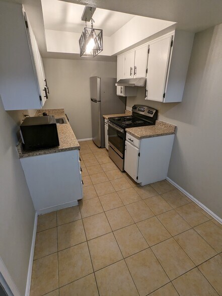 Kitchen 4 - 8330 Zuni St