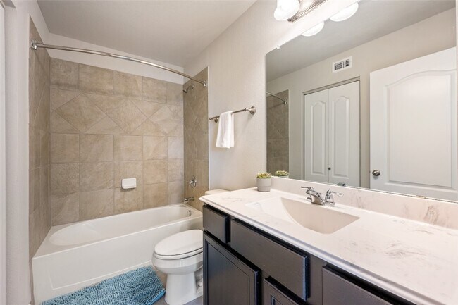 Building Photo - 1500 Arbor Knot Dr