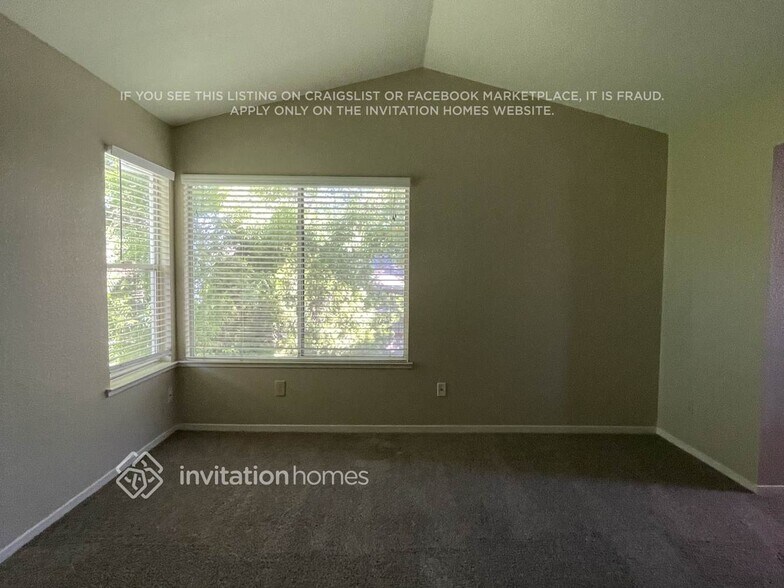 Building Photo - 8451 Buford Ct