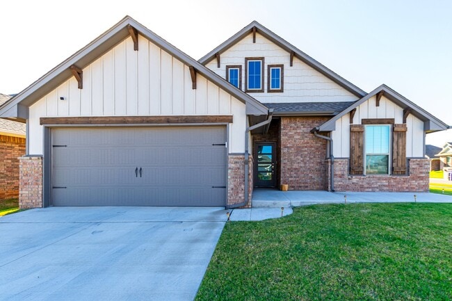 Building Photo - 12217 Brinley Reign Dr