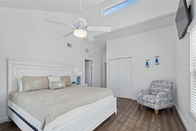 Building Photo - 8432 W Gulf Blvd