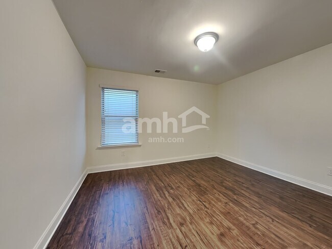 Building Photo - 1682 Weatherbrook Cir