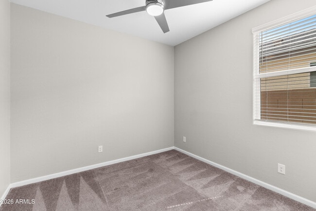 Building Photo - 3236 Juniper Cyn Dr