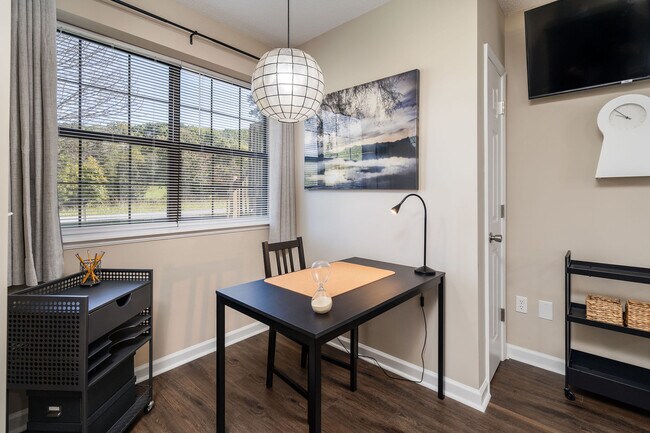 Building Photo - 112 Kings Mountain Ct