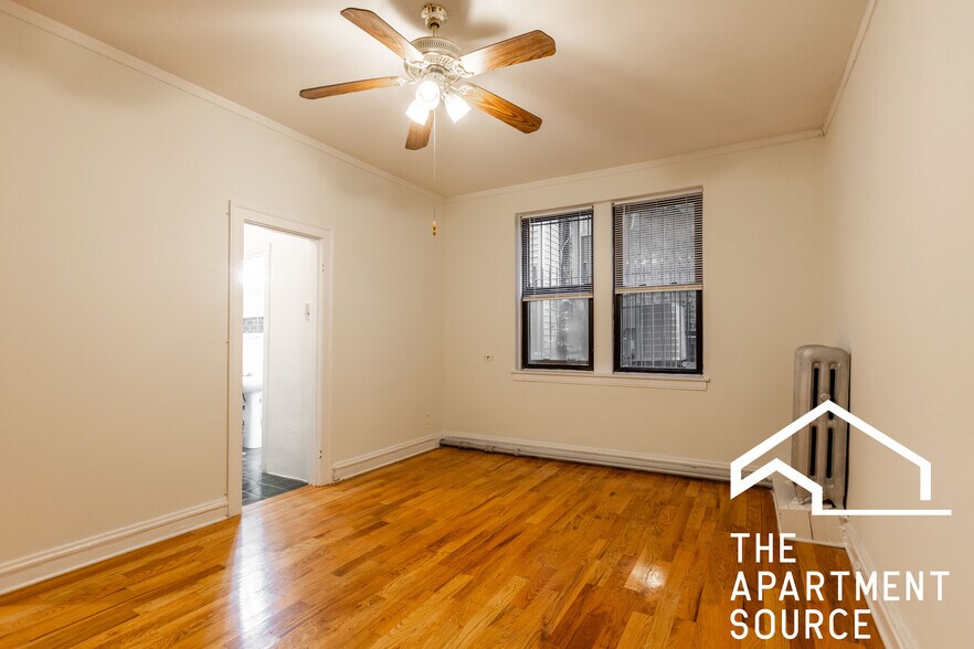 Building Photo - 4851 N Damen Ave