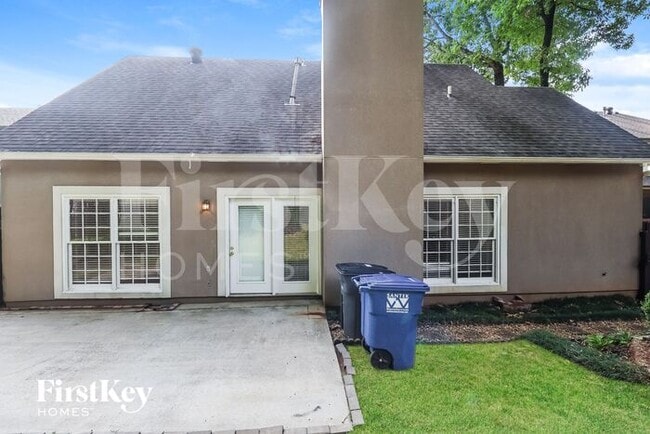 Building Photo - 849 Crest Cove