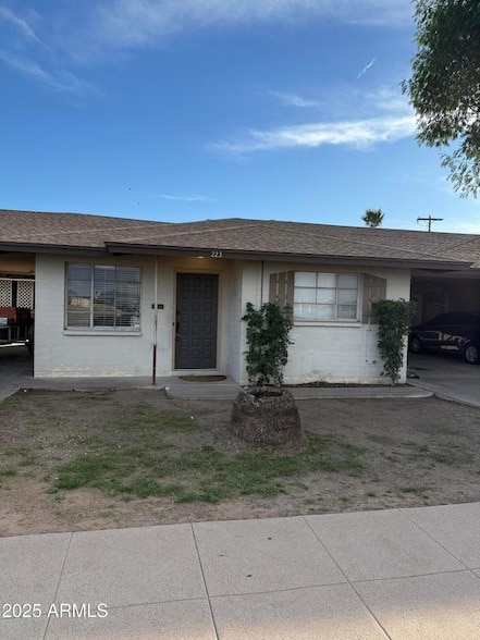 Building Photo - 223 E 2nd St