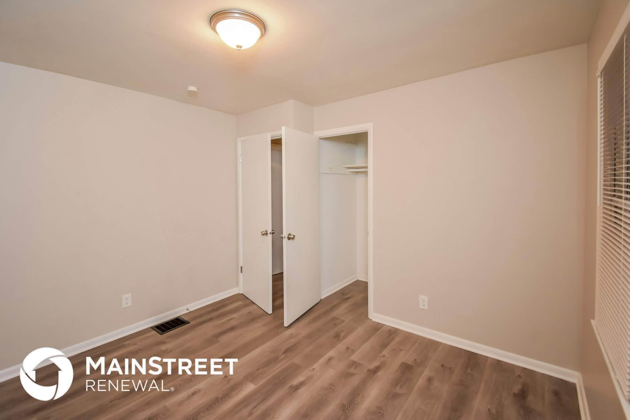 Building Photo - 5234 E 20th St