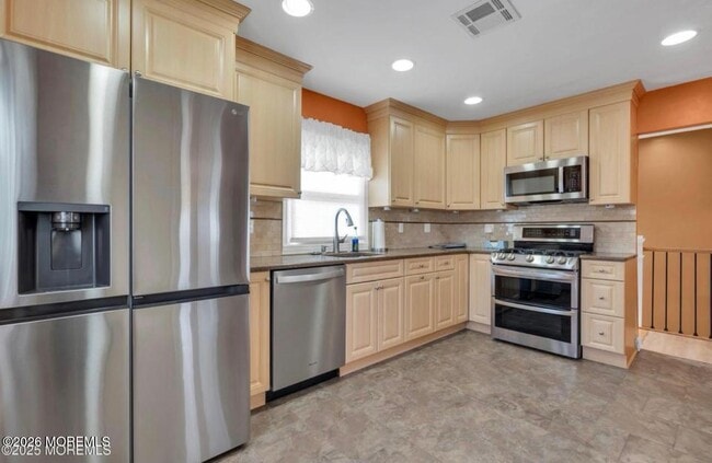 Building Photo - 2317 South St