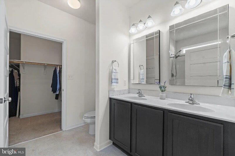 Building Photo - 104 Ridgeway St