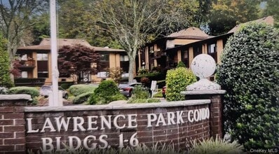 Building Photo - 5 W Lawrence Park Dr