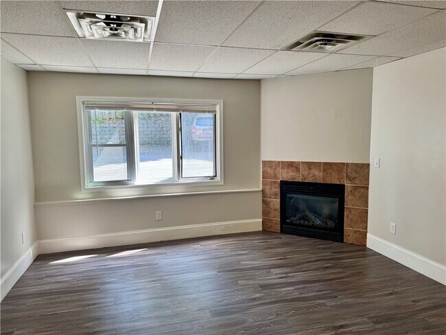 Building Photo - 241 Norris Dr