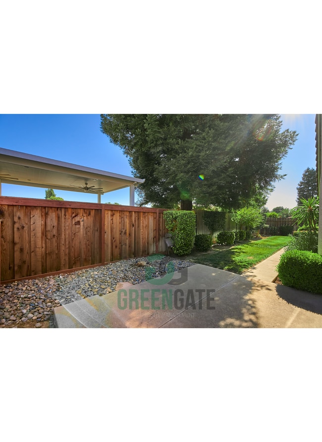 Building Photo - Lovely 3 Bedroom Home in Modesto MUST SEE!