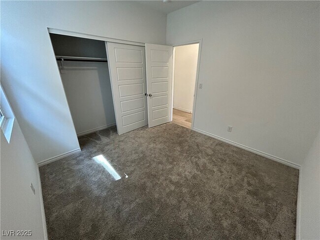 Building Photo - 326 Owens Peak Dr
