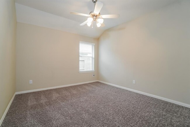 Building Photo - 6403 Alicia Way Dr
