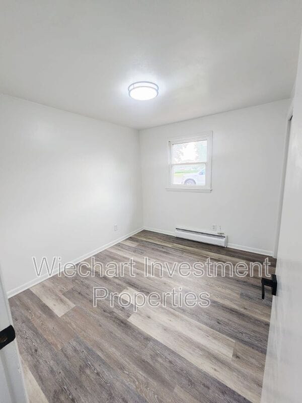 Building Photo - 616 S Clay St