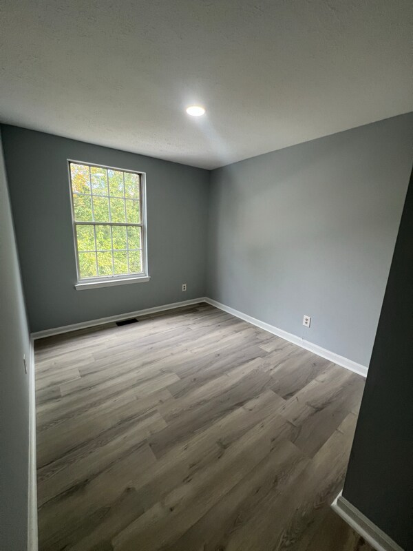 Building Photo - 72 Dorchester Cir