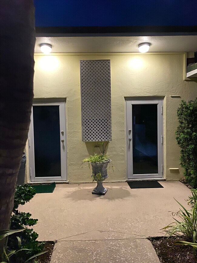 Security lighting at every door - 6520 N Ocean Blvd