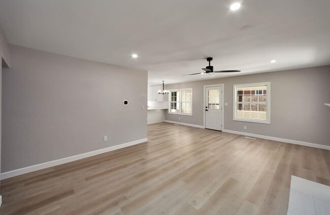Building Photo - 90 Shaw Ln