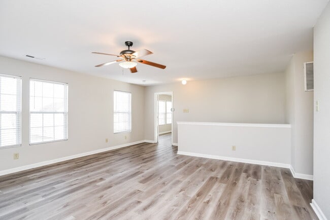 Building Photo - 2818 Royal Fern Ln