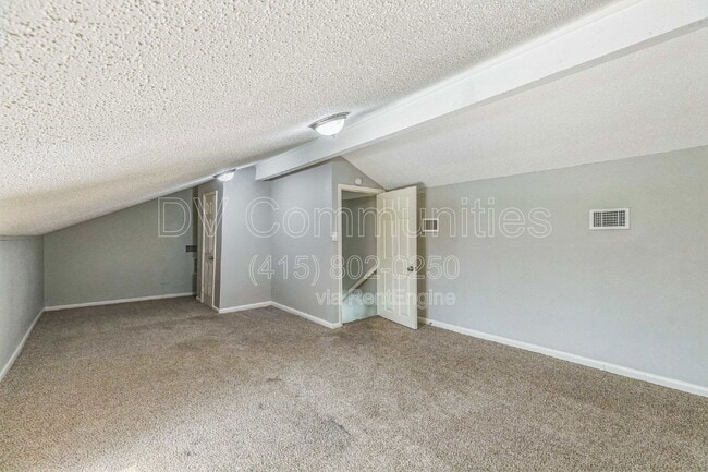 Building Photo - 16022 Spinnaker Dr