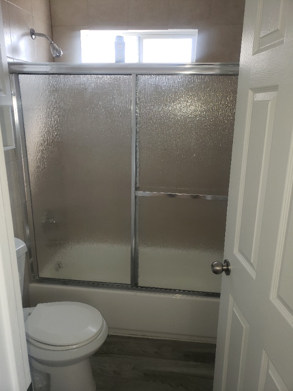 Building Photo - 1540 W 58th St