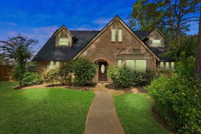 Building Photo - 8318 Everleaf Dr
