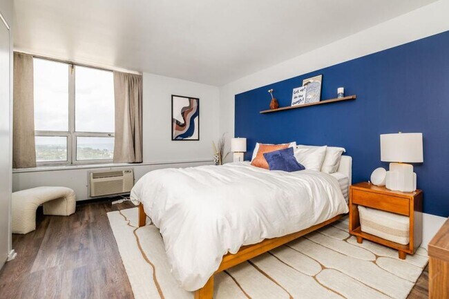 Building Photo - 1 bedroom in Chicago IL 60610