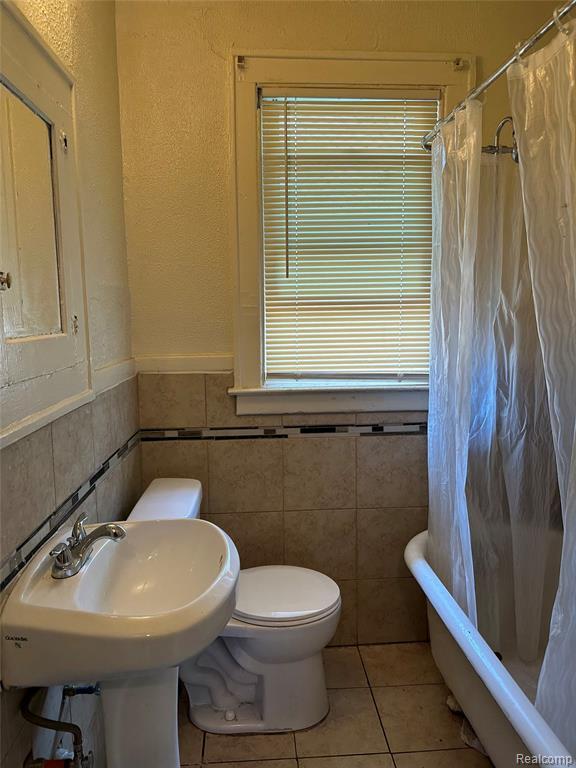 Building Photo - 9281 Broadstreet Ave