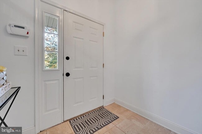 Building Photo - 106 Brookside Dr