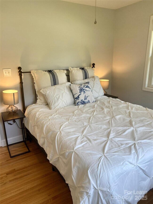 Building Photo - 113 Forest Dr