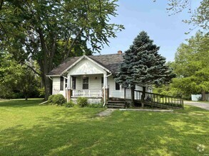Building Photo - 9817 Auburn Rd