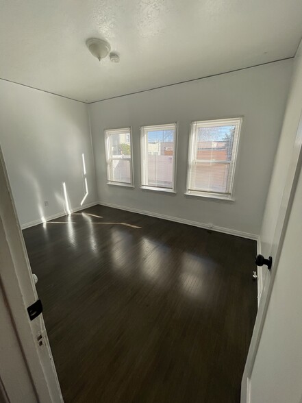 Building Photo - 4308 8th Ave