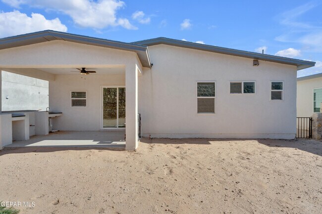 Building Photo - 1789 Urijah Pl