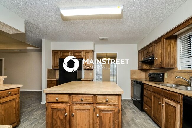 Building Photo - 3 Bedroom Pet-Friendly Home in North Richland Hills, TX with Main Street Renewal