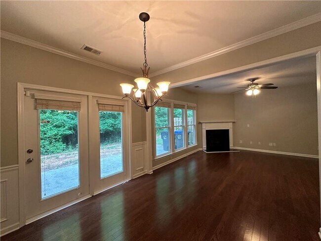 Building Photo - 1465 Winshire Cove