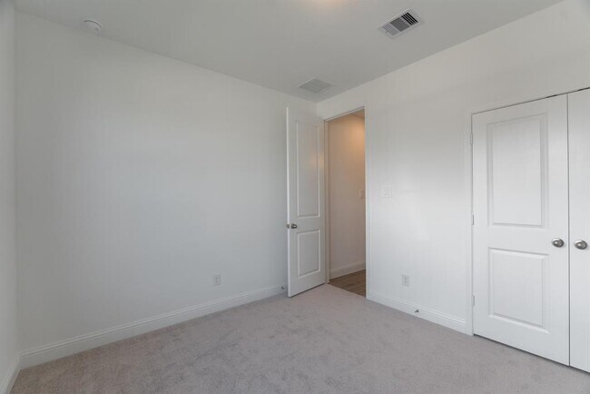 Building Photo - 11219 Tropical Forest Way