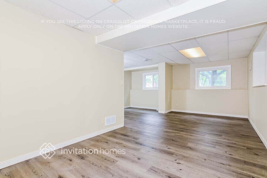 Building Photo - 8225 Russell Ave N