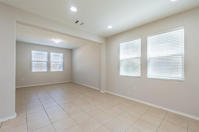 Building Photo - 1918 Tasmanian Tiger Trace