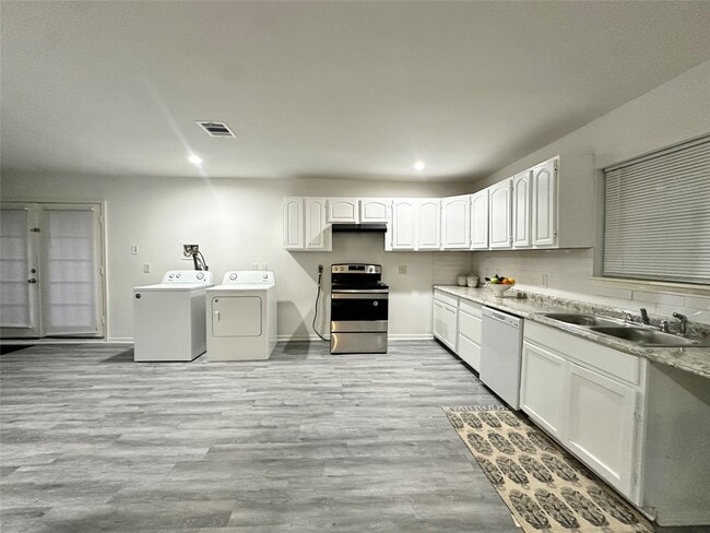 Building Photo - 5346 Windswept Ln